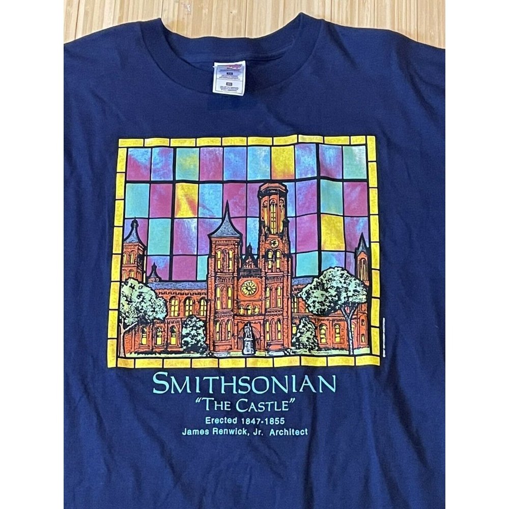 Vtg 1997 Smithsonian Institution Mens Blue T Shirt XL The Castle Big Graphic Tee